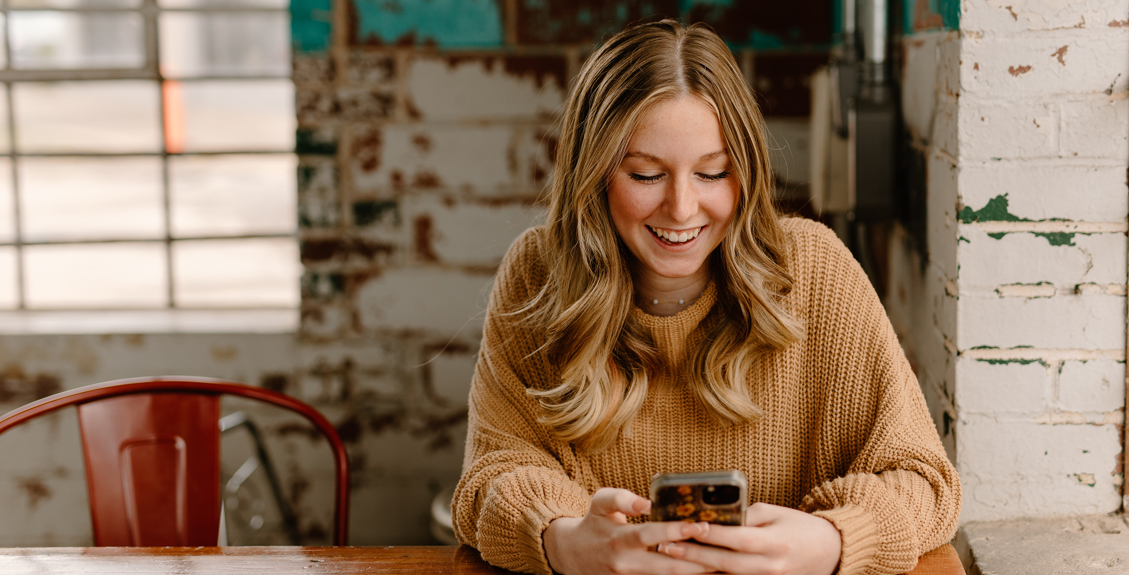 brooke-cagle-eL4xIEuHzzk-unsplash 1